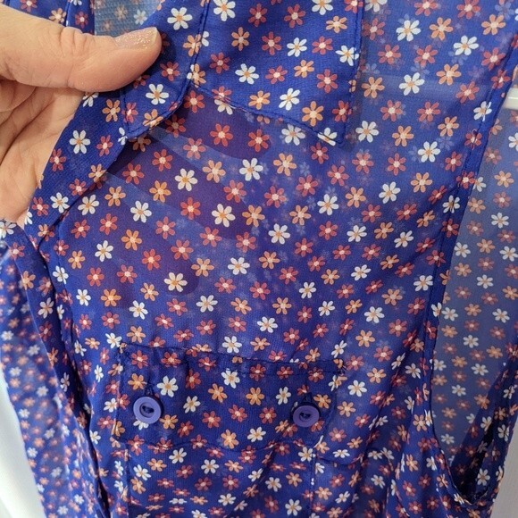 Timing Sheer Shirt Juniors L Large Button Down Sleeveless Blue Retro Floral Top - Picture 10 of 10